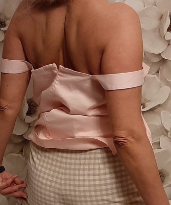 Аппетитная красотка предлагает встречу для того, чтобы разнообразить рутину и окунуться в мир страсти и похоти. Со мной ты откроешь новые грани удовольствия! 583, 43 года